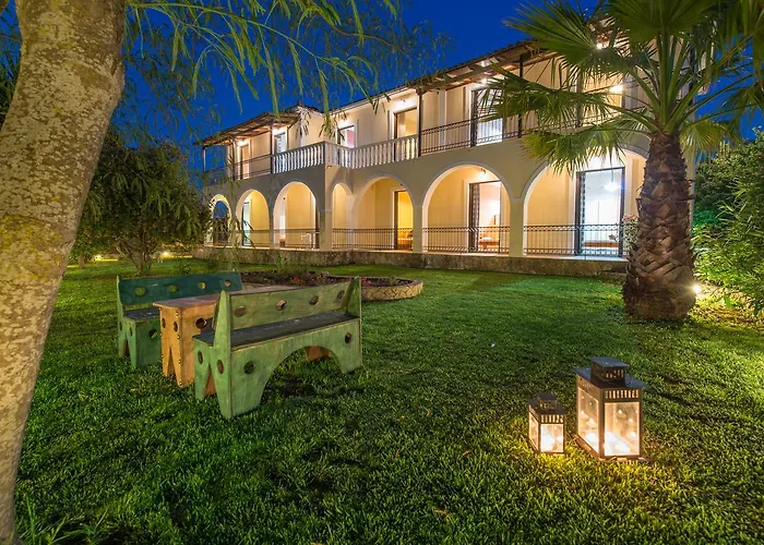 Helen & Theo * Λαγανάς