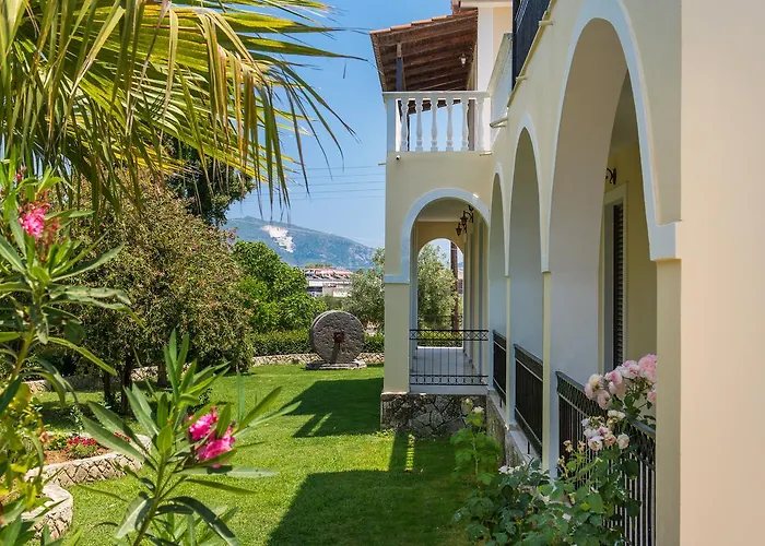 Διαμέρισμα Helen & Theo *